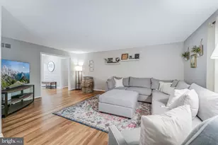 2521 Fowlers Ln, Reston, VA 20191 - Photo 26