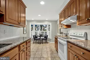 8227 Goldstream Ct, Vienna, VA 22182 - Photo 10
