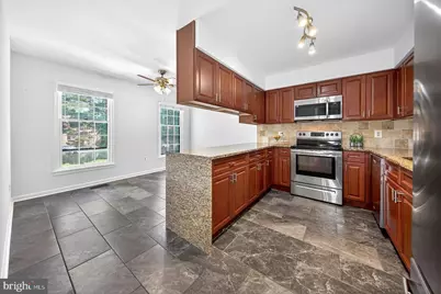 4867 Carriagepark Road, Fairfax, VA 22032 - Photo 6