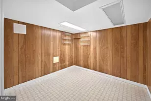 4867 Carriagepark Rd, Fairfax, VA 22032 - Photo 26