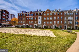 13776 Earhart Cir, Herndon, VA 20171 - Photo 4
