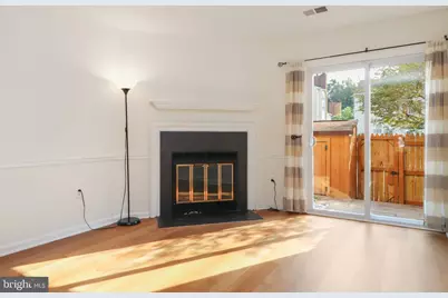 13893 Oyster Point Court, Chantilly, VA 20151 - Photo 4