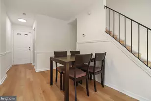 13893 Oyster Point Ct, Chantilly, VA 20151 - Photo 6