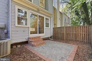7708 Baird Ct, Lorton, VA 22079 - Photo 34