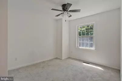 7821 Groveland Square, Springfield, VA 22153 - Photo 18