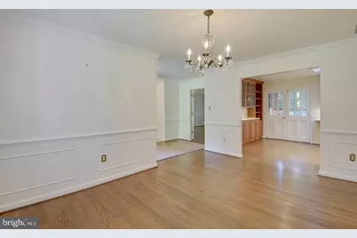 2025 Post Road, Vienna, VA 22181 - Photo 8