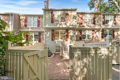 1594 Woodcrest Drive, Reston, VA 20194 - Photo 2