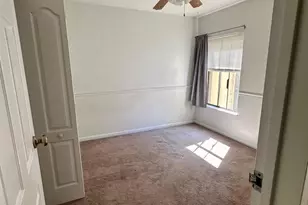 2366 Soft Wind Ct, Reston, VA 20191 - Photo 2