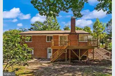 7028 Bradley Circle, Annandale, VA 22003 - Photo 6