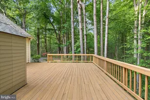 11404 Octagon Ct, Fairfax, VA 22030 - Photo 8