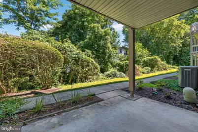 8509 Barrington Court #J, Springfield, VA 22152 - Photo 4