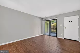 8509 Barrington Ct, Springfield, VA 22152 - Photo 6