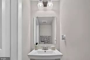 4373 Black Tulip Wy, Chantilly, VA 20151 - Photo 14