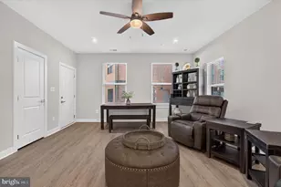 4373 Black Tulip Wy, Chantilly, VA 20151 - Photo 6