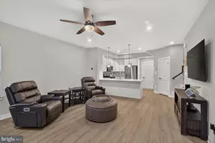 4373 Black Tulip Wy, Chantilly, VA 20151 - Photo 4