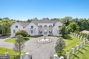 606 Brockman Ct, Great Falls, VA 22066 - Photo 2