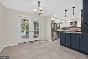 5629 Herberts Crossing Dr, Burke, VA 22015 - Photo 10