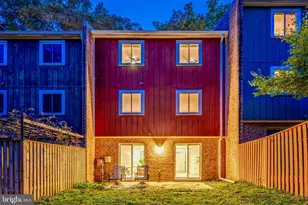1425 Greenmont Ct, Reston, VA 20190 - Photo 40
