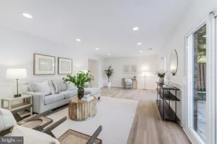 1425 Greenmont Ct, Reston, VA 20190 - Photo 30