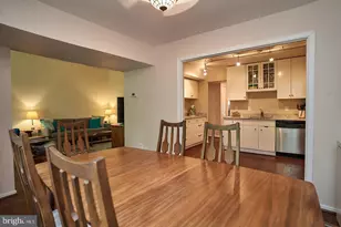1650 Parkcrest Cir, Reston, VA 20190 - Photo 10
