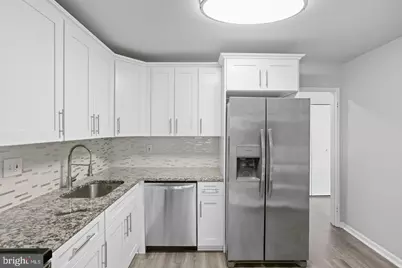 9728 Kingsbridge Drive #302, Fairfax, VA 22031 - Photo 8