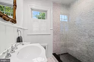 6422 Boulevard View, Alexandria, VA 22307 - Photo 38