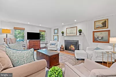 6422 Boulevard View, Alexandria, VA 22307 - Photo 8