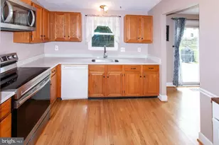 13626 Old Dairy Rd, Herndon, VA 20171 - Photo 14