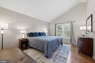 13704 Springhaven Dr, Chantilly, VA 20151 - Photo 12
