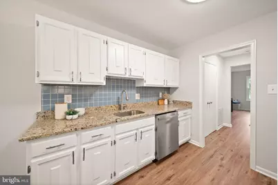 8627 Pin Oak Drive, Springfield, VA 22153 - Photo 20