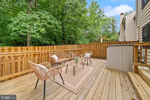 8627 Pin Oak Dr, Springfield, VA 22153 - Photo 14