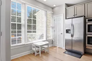 5408 Edsall Ridge Pl, Alexandria, VA 22312 - Photo 16