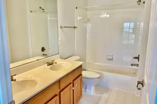 2405 Cypress Green Ln, Herndon, VA 20171 - Photo 20