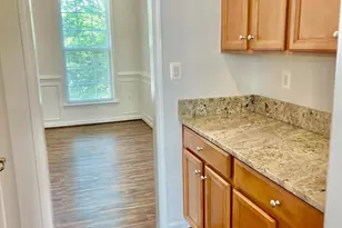 2405 Cypress Green Ln, Herndon, VA 20171 - Photo 10