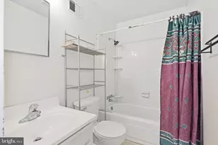 6369 Silver Ridge Cir, Alexandria, VA 22315 - Photo 8