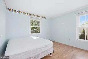 6369 Silver Ridge Cir, Alexandria, VA 22315 - Photo 10