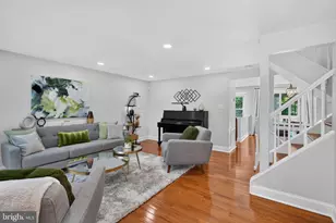 6636 Greenleigh Ln, Alexandria, VA 22315 - Photo 2