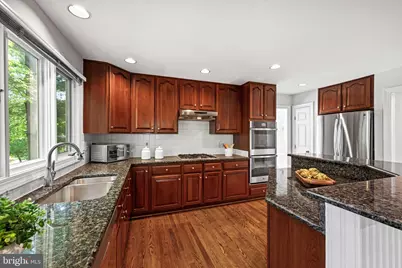 8609 Woodland Heights Court, Alexandria, VA 22309 - Photo 18