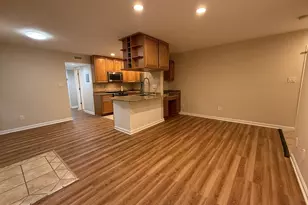 4937 Americana Dr, Annandale, VA 22003 - Photo 4