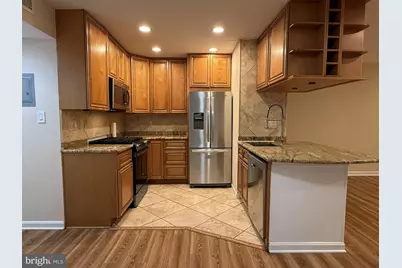 4937 Americana Drive #T3, Annandale, VA 22003 - Photo 6