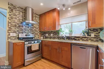 1442 Yellowwood Court, Reston, VA 20190 - Photo 6