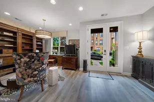 4489 Lateleaf Trl, Fairfax, VA 22030 - Photo 2
