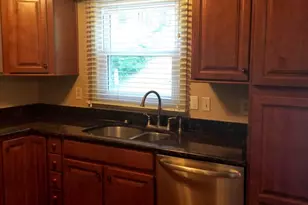 12815 Point Pleasant Dr, Fairfax, VA 22033 - Photo 8