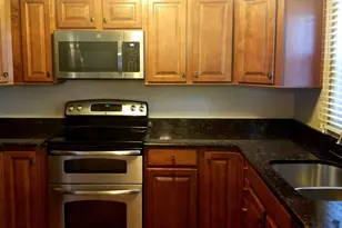 12815 Point Pleasant Dr, Fairfax, VA 22033 - Photo 10