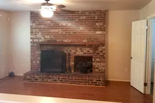 12815 Point Pleasant Dr, Fairfax, VA 22033 - Photo 6