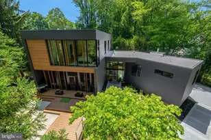 7815 Old Falls Rd, McLean, VA 22102 - Photo 64