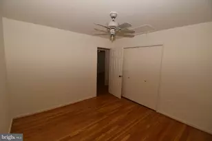 1436 Greenmont, Reston, VA 20190 - Photo 12