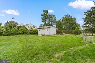 6213 Thomas Dr, Springfield, VA 22150 - Photo 46