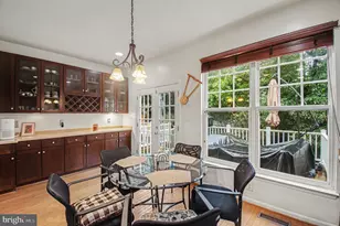 8139 Dove Cottage Ct, Lorton, VA 22079 - Photo 12