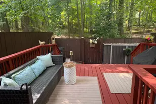 2424 Cloudcroft Square, Reston, VA 20191 - Photo 2